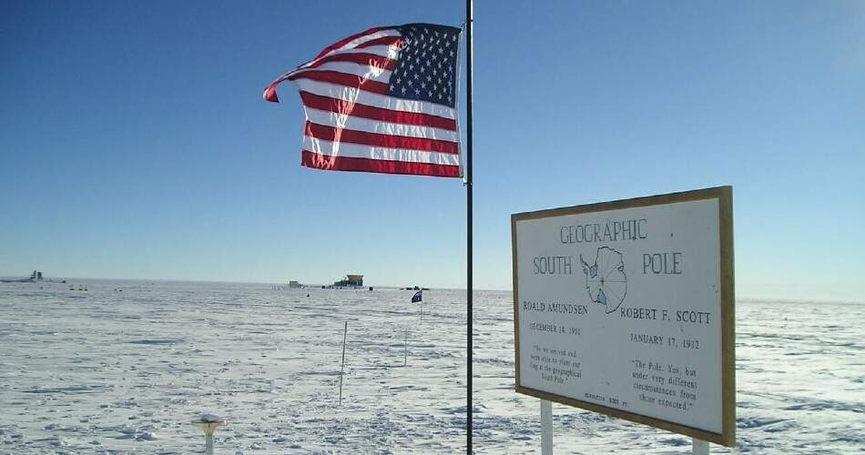 About South Pole: Antarctica, size, ice, precipitations, temperature, meteorites, people, plants, animals.